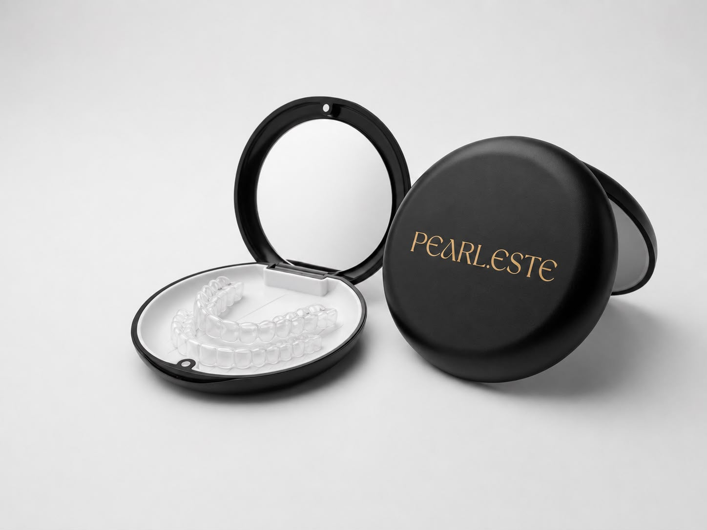 TEETH BRIGHTENING TRAY